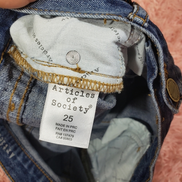 Articles of Society distressed denim shorts sz 25 - Picture 5 of 6